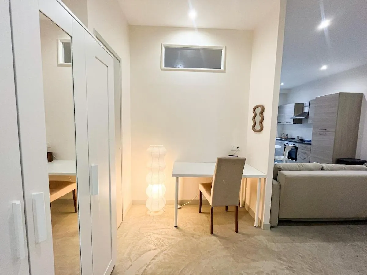 Suite Onyx Lyon 0*,