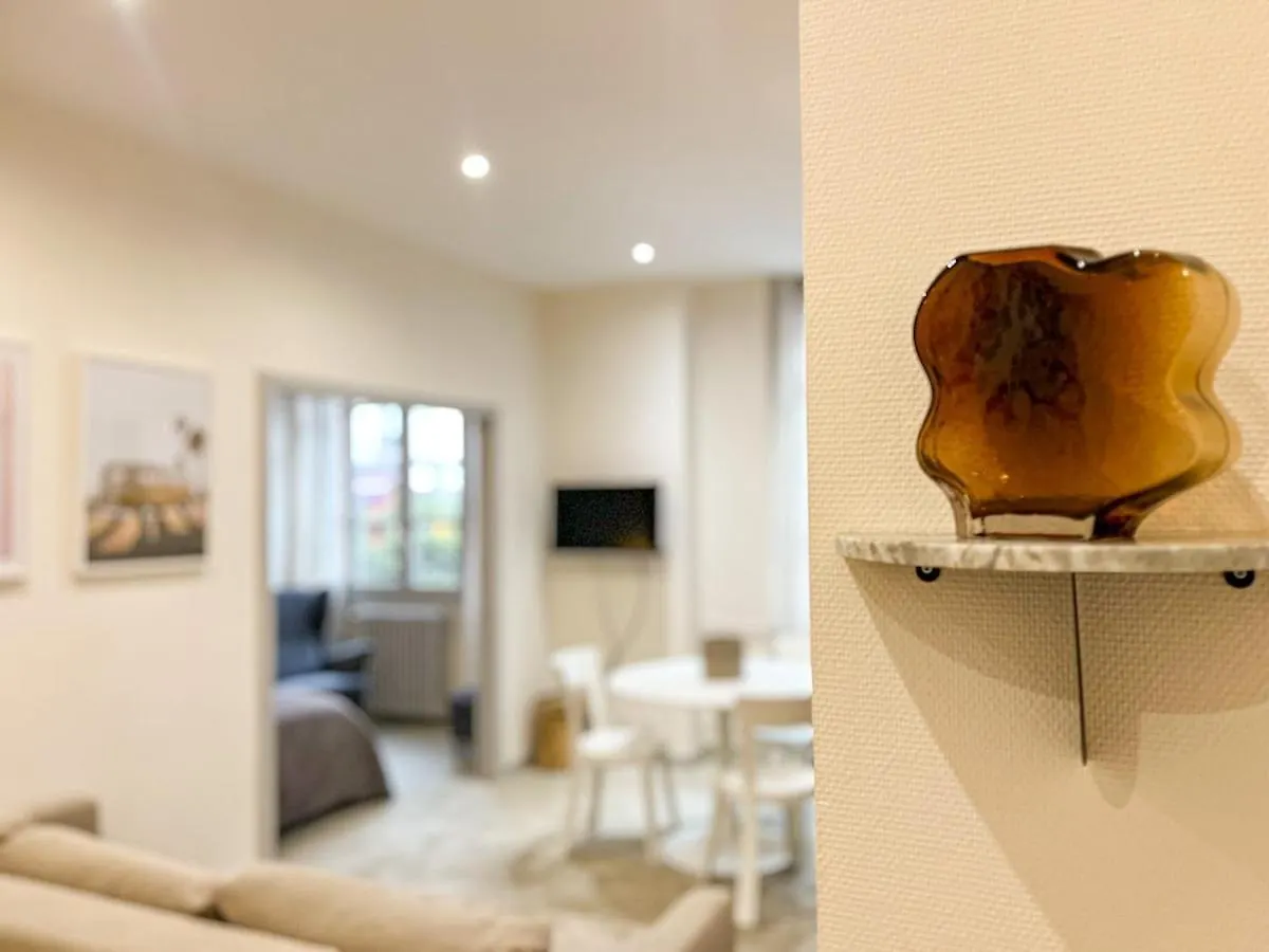 Apartment Suite Onyx Lyon France